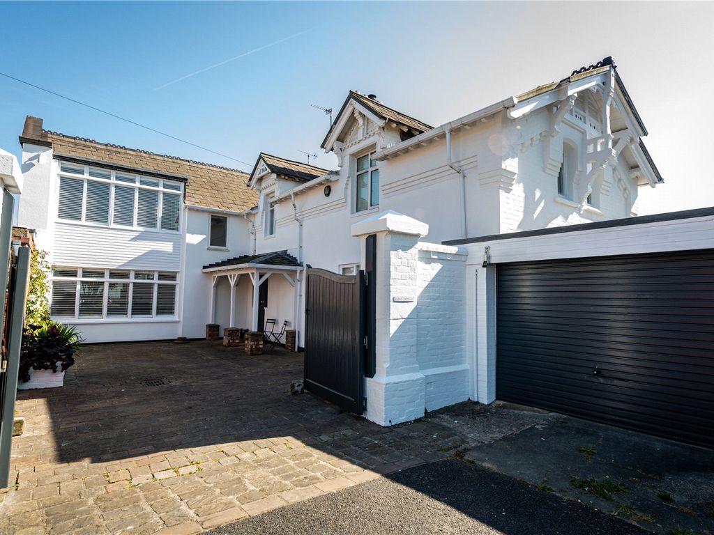 3 bed detached house for sale in Burbo Bank Road, Liverpool, Merseyside