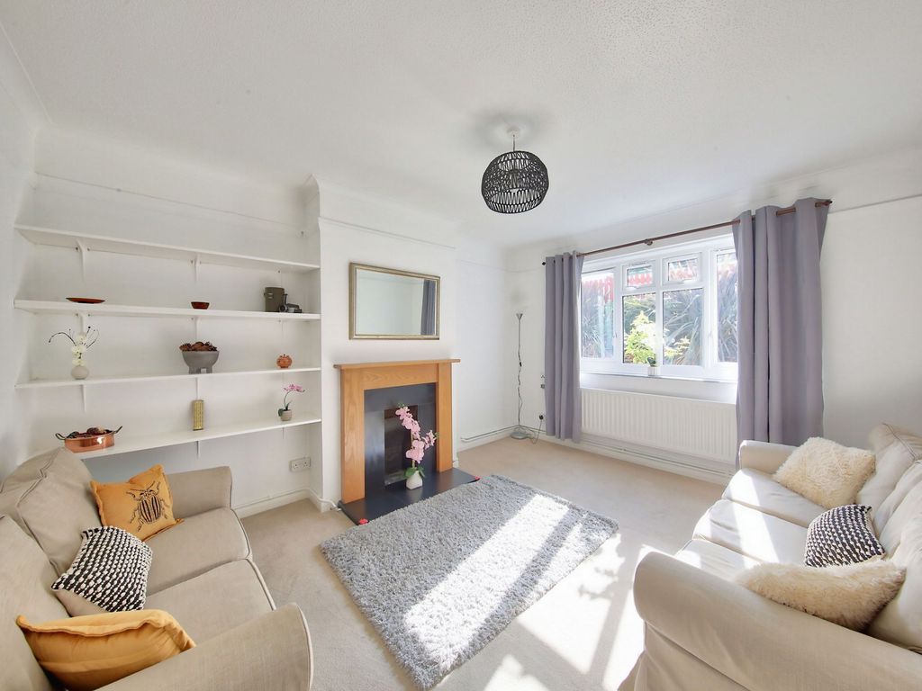 3 bed flat for sale in Fairfield Drive, London SW18, £475,000 Zoopla