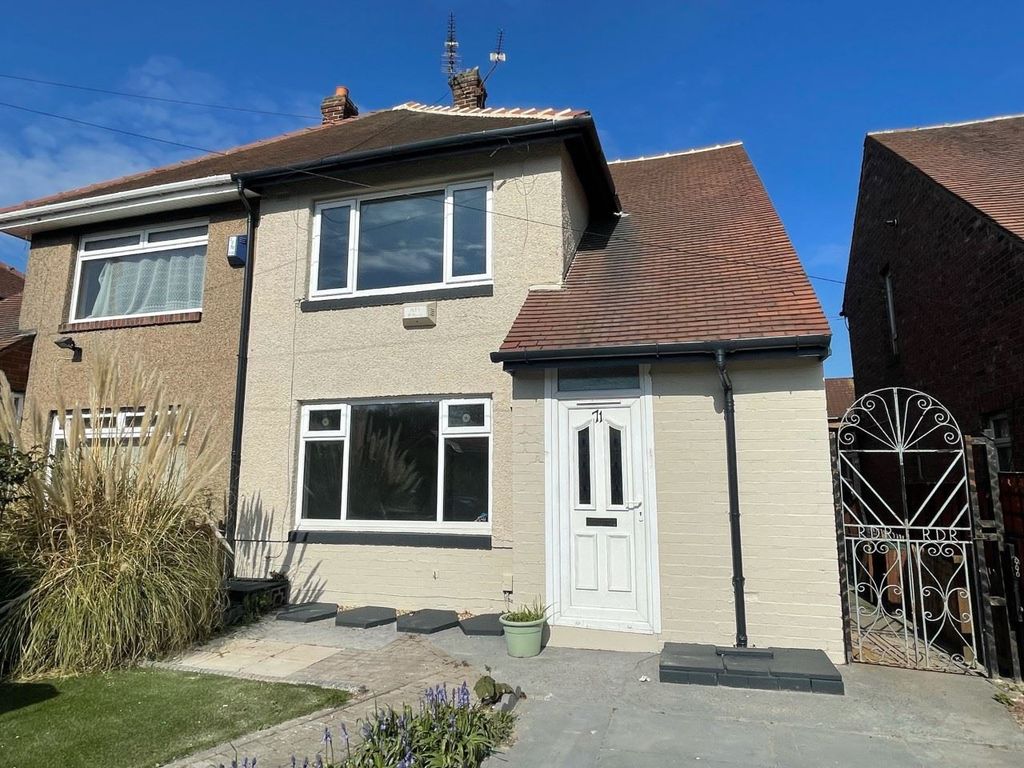 2 bed semidetached house to rent in Avenue, Jarrow NE32, £750
