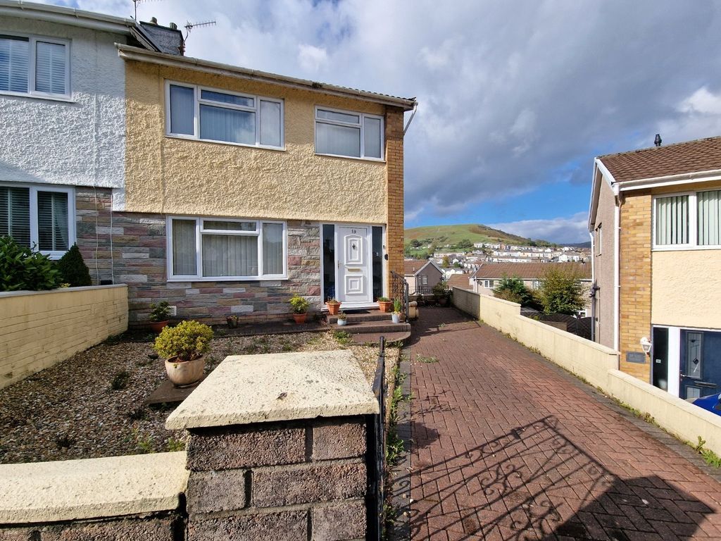 3 bed semidetached house for sale in Caemawr Gardens, Porth, Rhondda