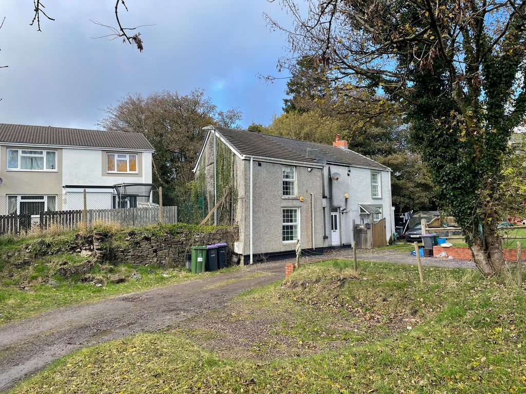 1 bed end terrace house for sale in Blaenavon, Pontypool NP4, £100,000