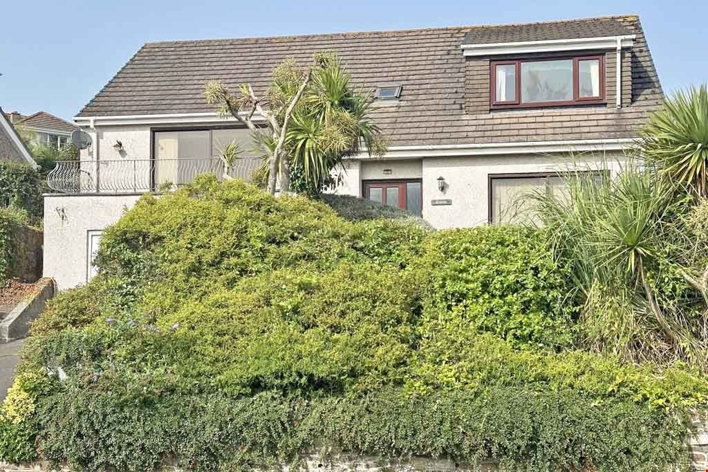 3 bed detached house for sale in Trevean Way, Newquay TR7, £875,000