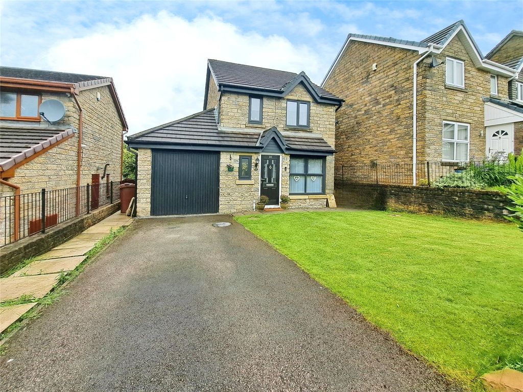 4 bed detached house for sale in Begonia View, Lower Darwen, Darwen