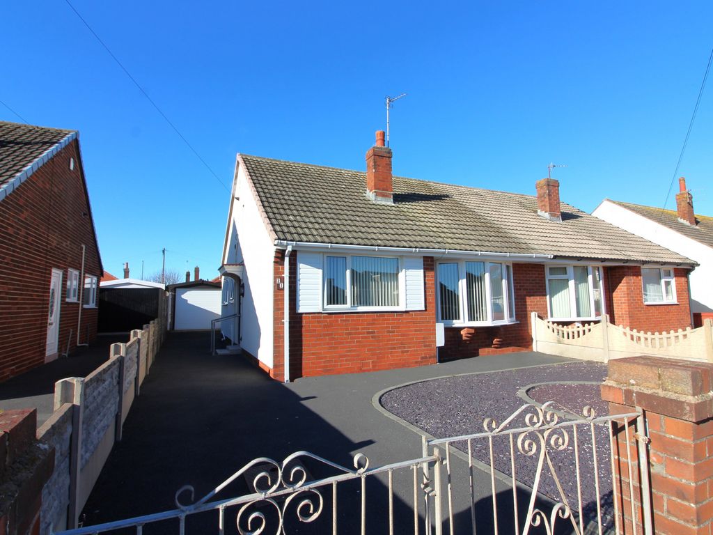 2 bed bungalow for sale in Seaton Avenue, Cleveleys FY5, £160,000 Zoopla