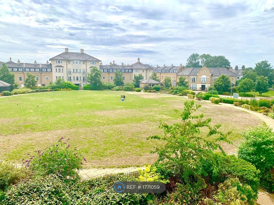 3 bed terraced house to rent in St. Matthews Gardens, Cambridge CB1