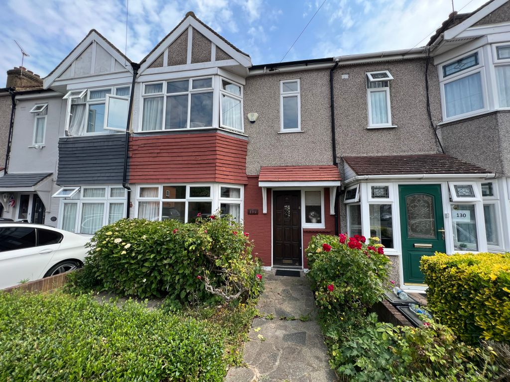3 bed terraced house for sale in Trelawney Road, Hainault IG6 Zoopla