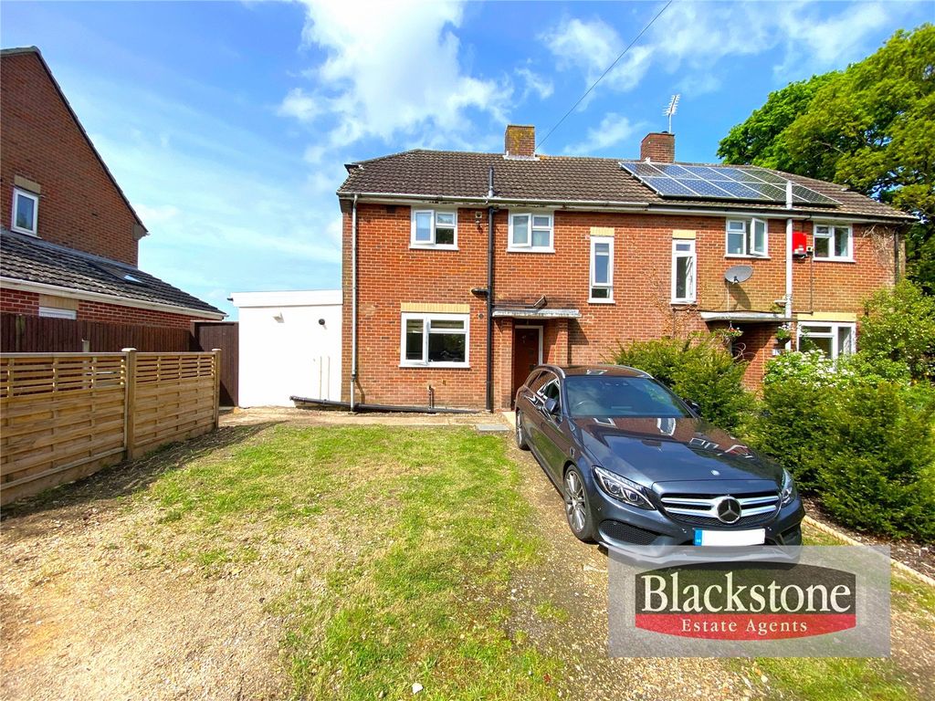 3 bed semidetached house for sale in Long Road, Kinson, Bournemouth