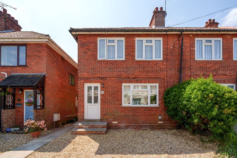3 bed cottage for sale in Kingsmead, Alton GU34 Zoopla