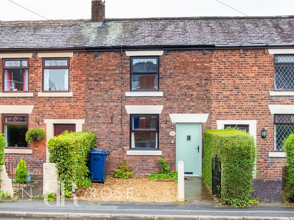 2 bed terraced house for sale in Leyland Lane, Leyland PR25, £140,000