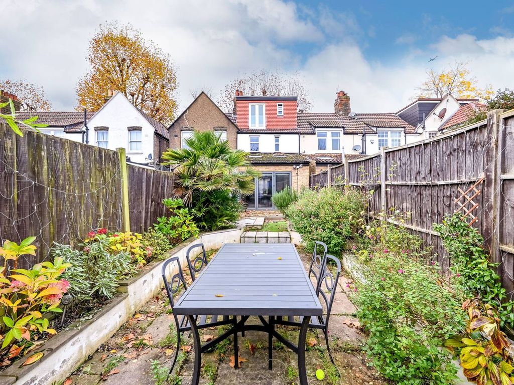 3 bed property for sale in North Road, Kew, Richmond TW9, £925,000 Zoopla