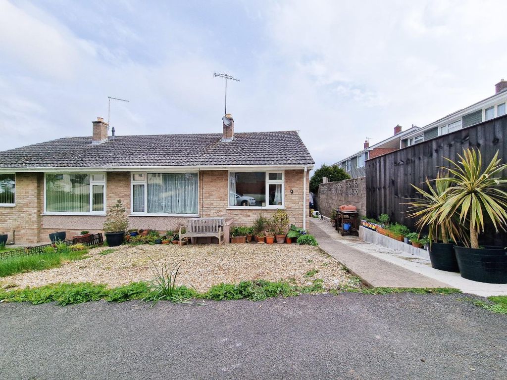 2 bed property for sale in Oldmixon Road, WestonSuperMare BS24 Zoopla