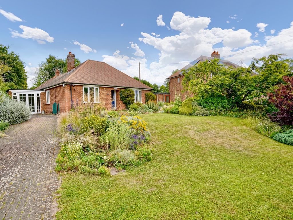 3 bed bungalow for sale in Caxton End, Eltisley, St Neots PE19 Zoopla