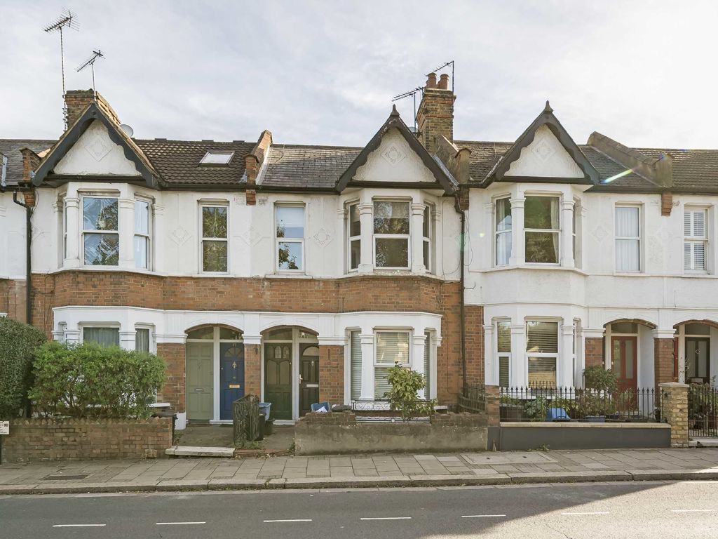 2 bed flat for sale in Staines Road, Twickenham TW2, £375,000 Zoopla