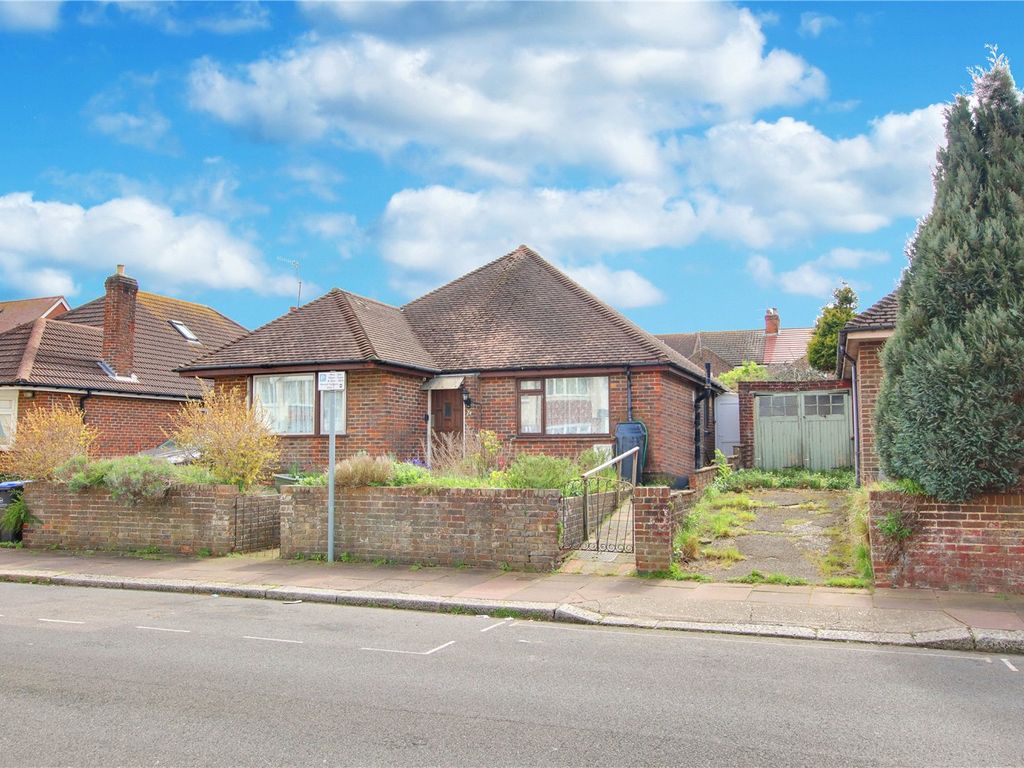 2 bed bungalow for sale in Cottenham Road, Worthing, West Sussex BN11