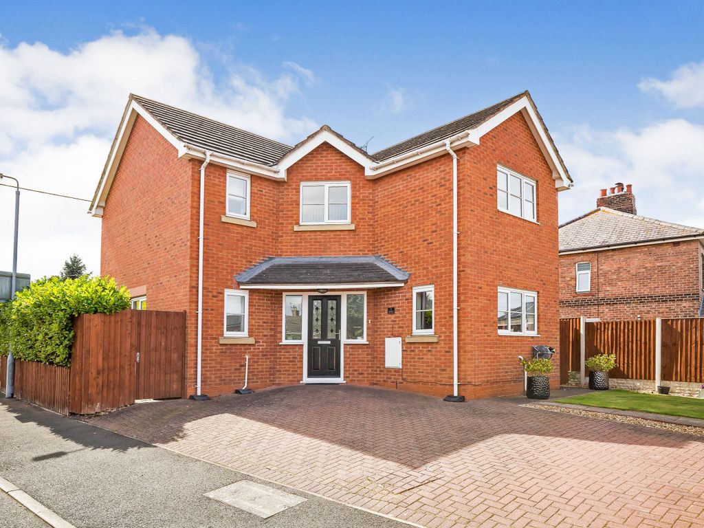 4 bed detached house for sale in Meadowview Court, Deeside CH5 Zoopla