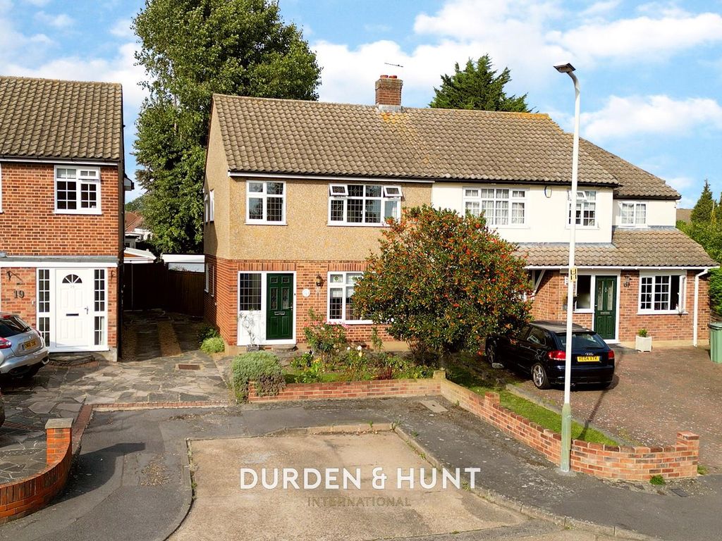 3 bed semidetached house for sale in Marlborough Close, Upminster RM14