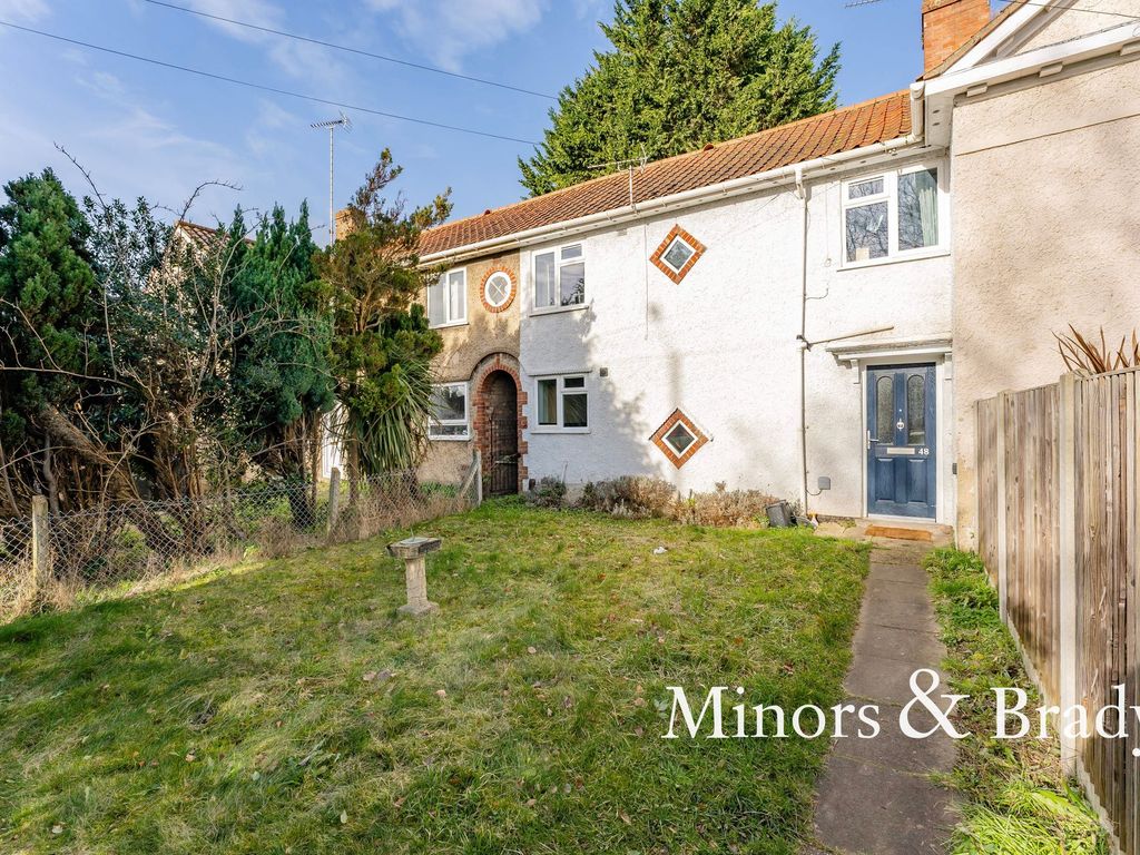3 bed terraced house for sale in Barrett Road, Norwich NR1, £170,000