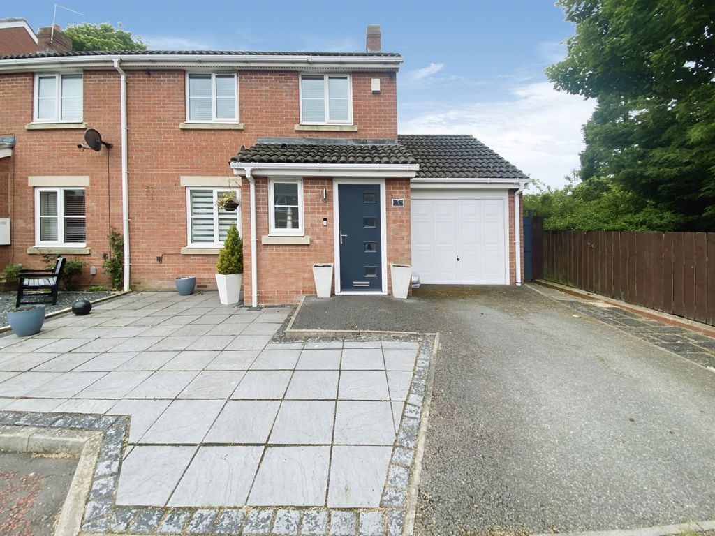 3 bed semidetached house for sale in Vicarage Close, HettonLeHole