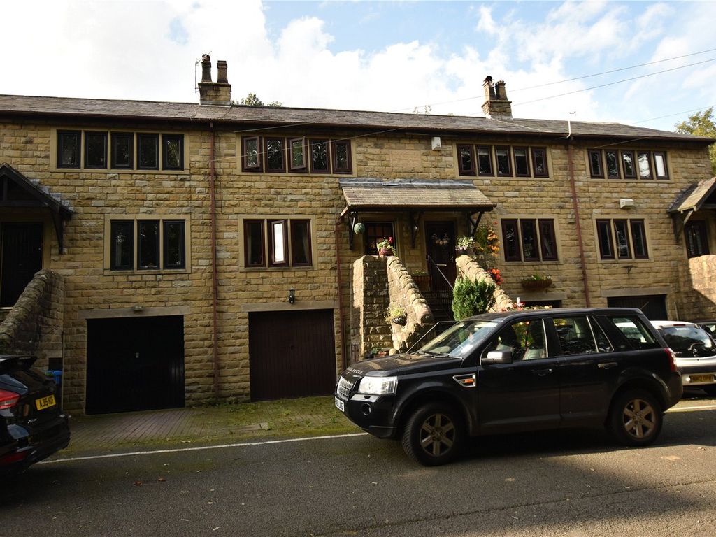 2 bed terraced house for sale in Wedneshough Green, Hollingworth, Hyde