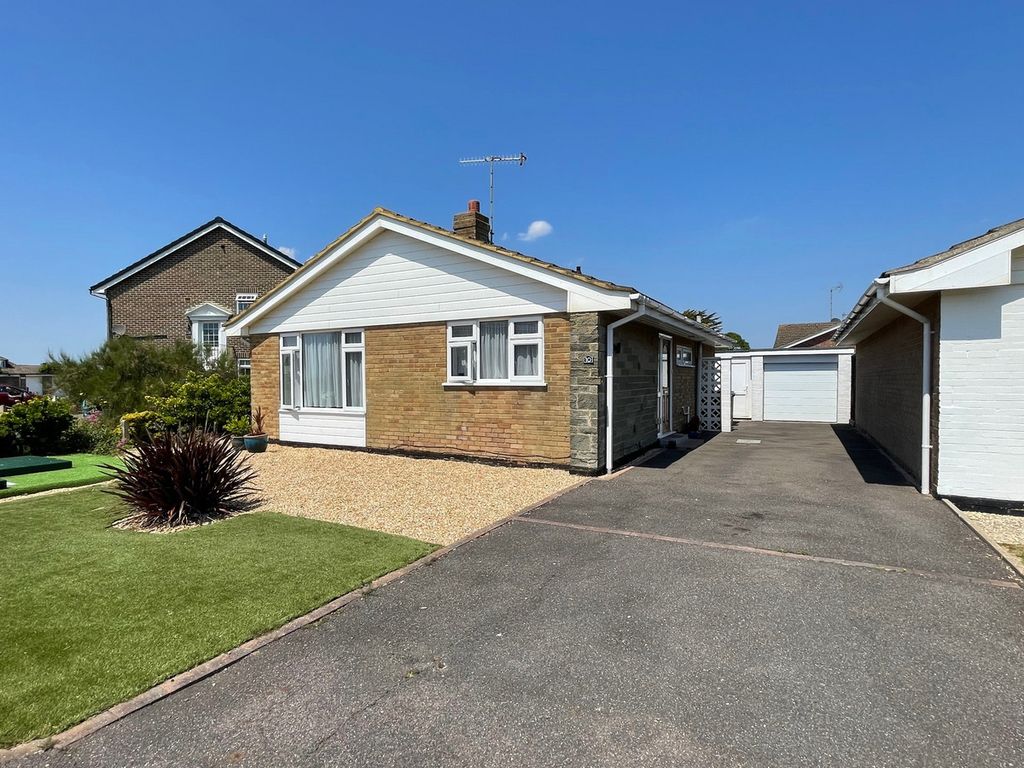 2 bed detached bungalow for sale in Ferring Marine, Worthing BN12 Zoopla
