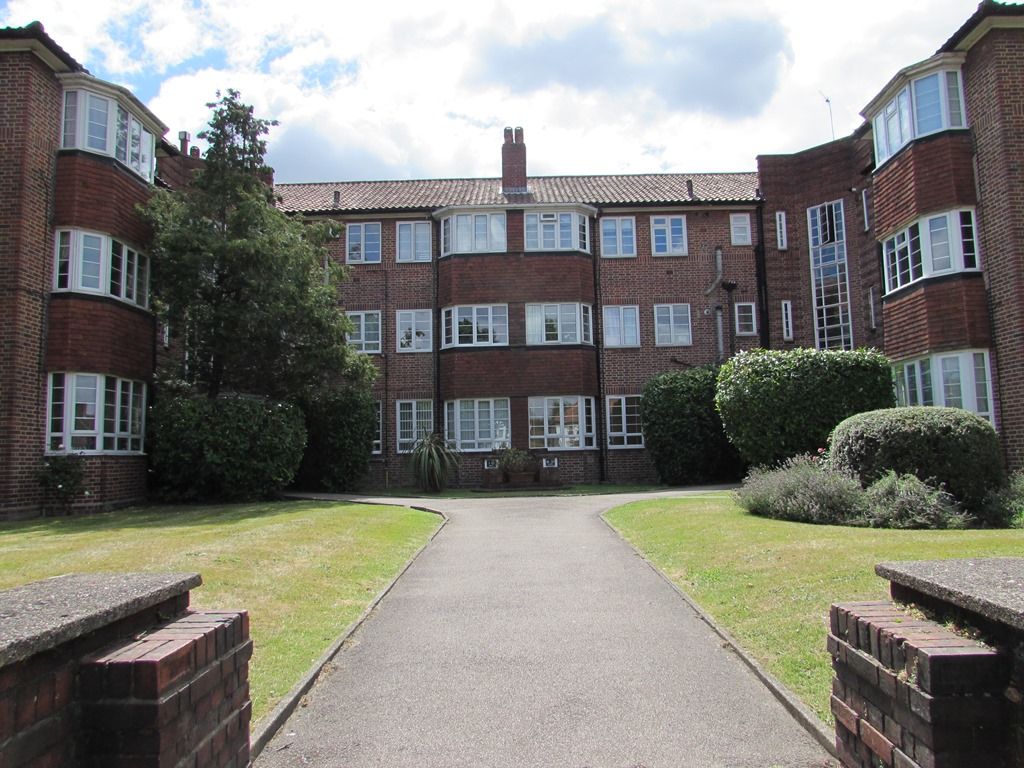 2 bed flat for sale in Croydon Road, Wallington SM6 Zoopla