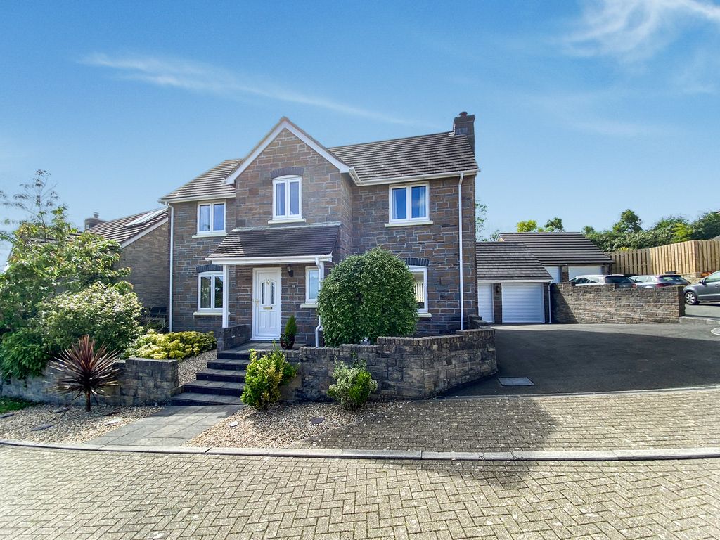 4 bed detached house for sale in College Way, Gloweth, Truro TR1 Zoopla