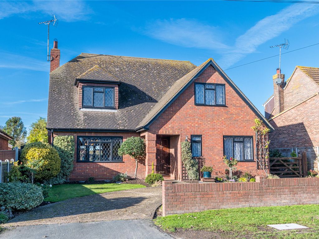 5 bed detached house for sale in Little Wakering Road, Barling Magna