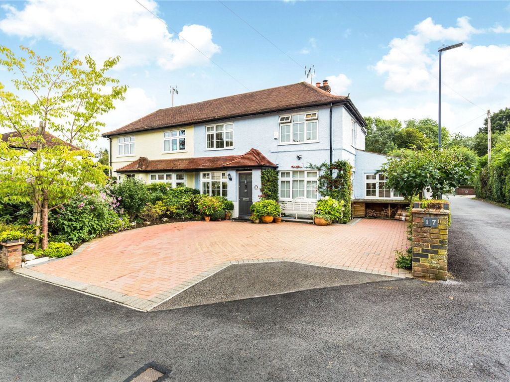 3 bed semidetached house for sale in Brookshill Avenue, Harrow HA3