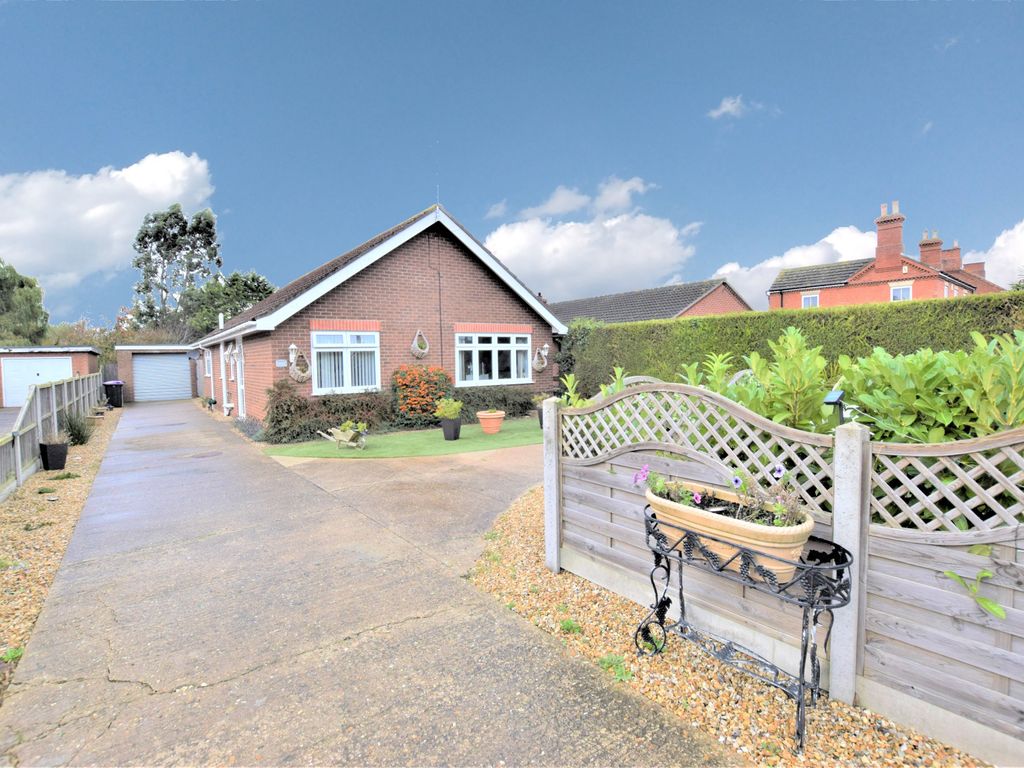3 bed detached bungalow for sale in South End, Hogsthorpe PE24 Zoopla