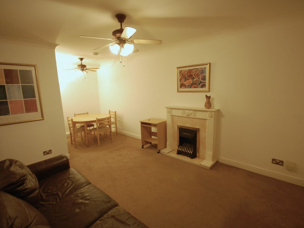 2 bed flat to rent in Hartington Road, London W13, £1,603 pcm Zoopla