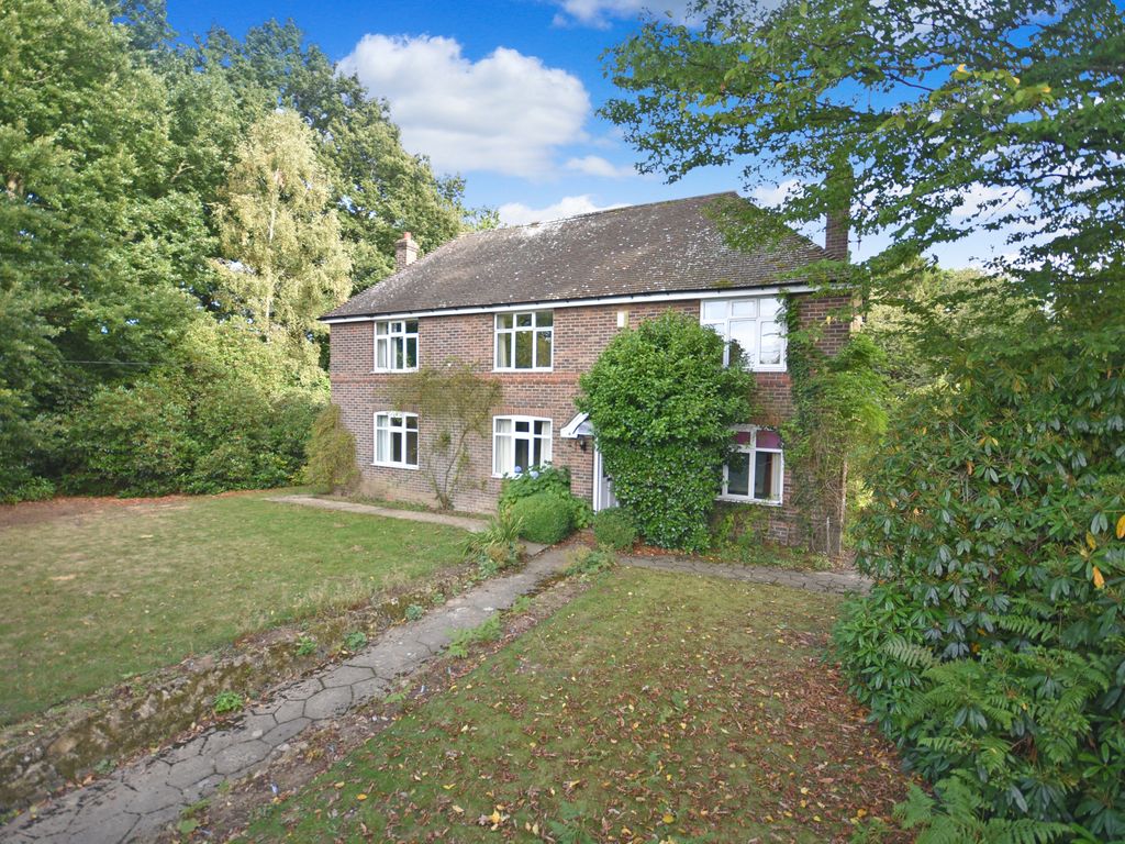 3 bed detached house for sale in Horns Cross, Northiam, Rye, East