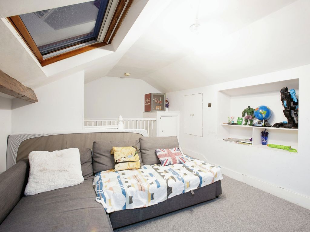 2 bed flat for sale in Arnold Road, Tottenham Hale N15, £400,000 Zoopla