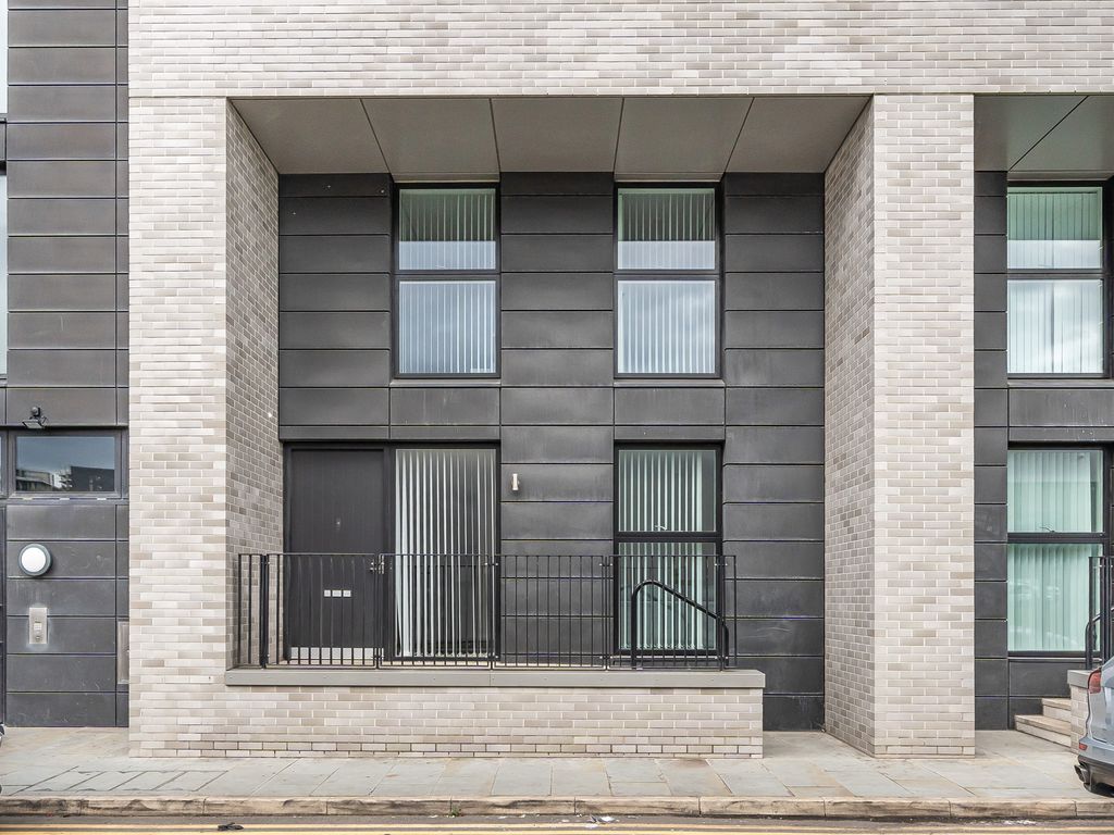 New home, 3 bed town house for sale in Water Street, Manchester M3, £