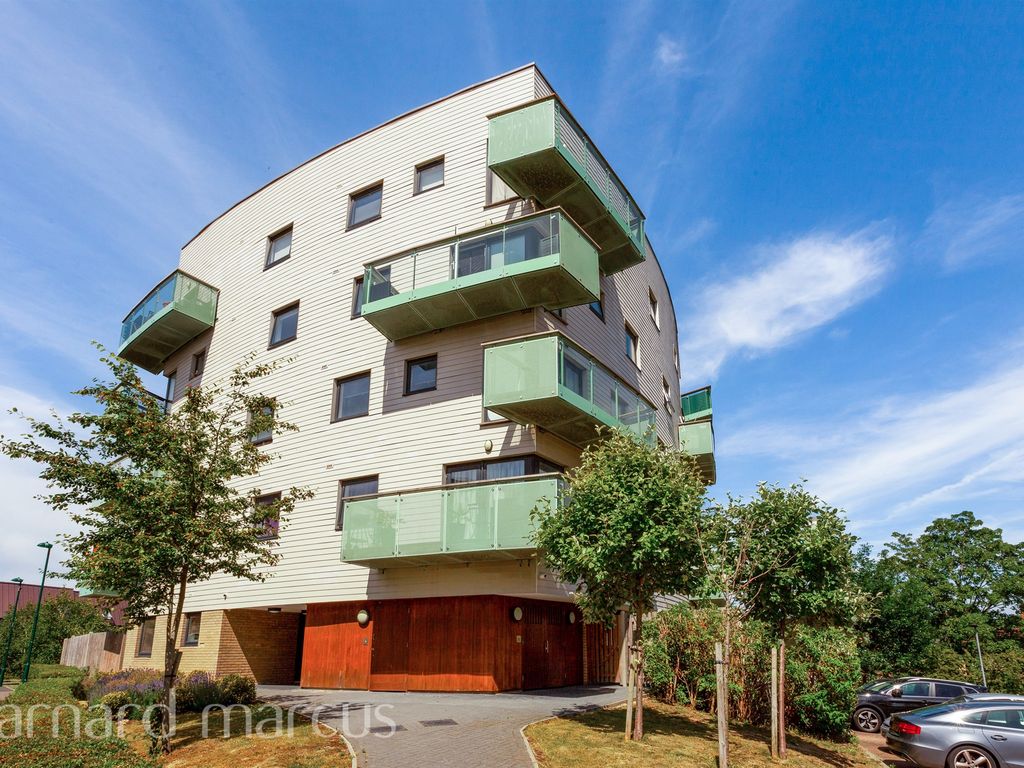 2 bed flat for sale in Otter Drive, Carshalton SM5 Zoopla