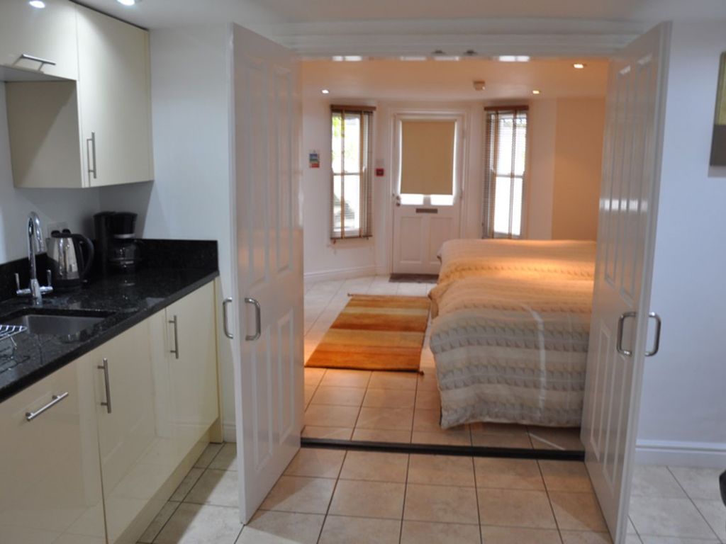 1 bed flat to rent in Warkworth Street, Cambridge CB1, £4,517 pcm Zoopla