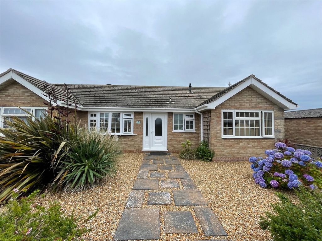 2 bed bungalow for sale in Awel Dyfi, Tywyn, Gwynedd LL36 Zoopla