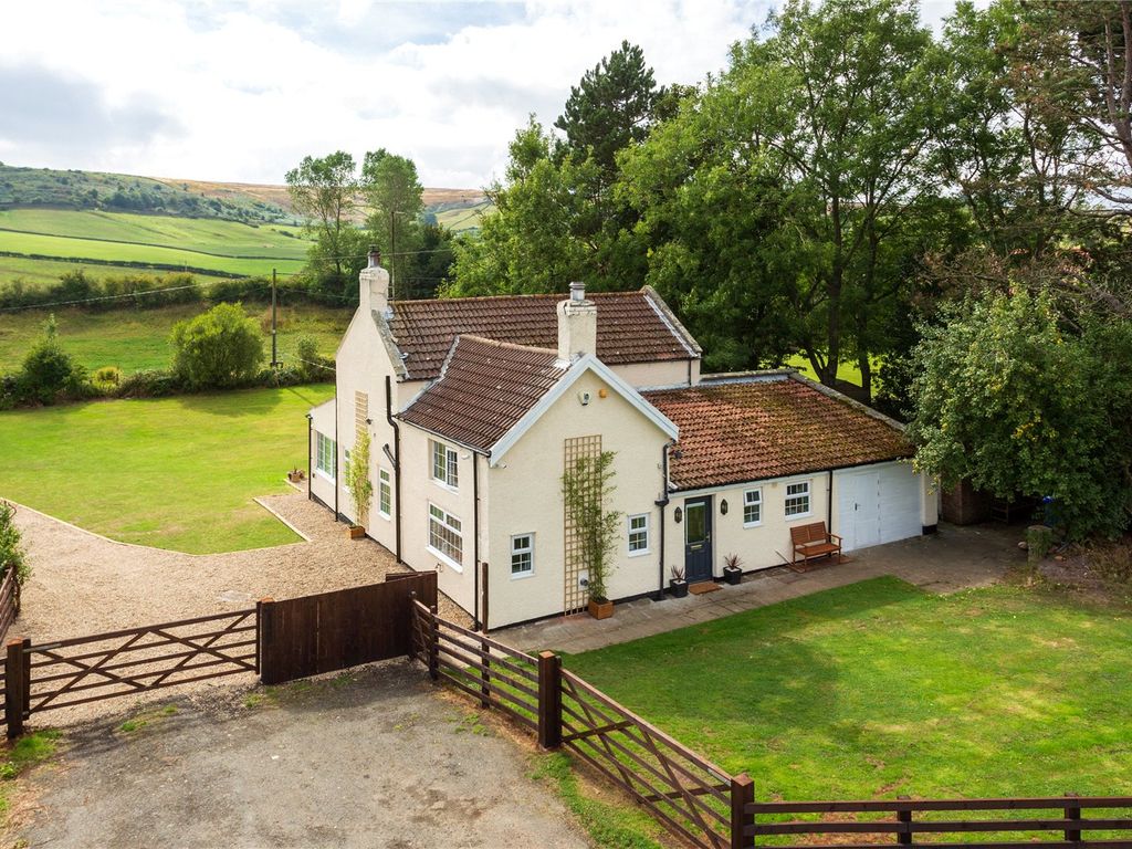 4 bed detached house for sale in Easton Lane, Ainthorpe, Whitby, North