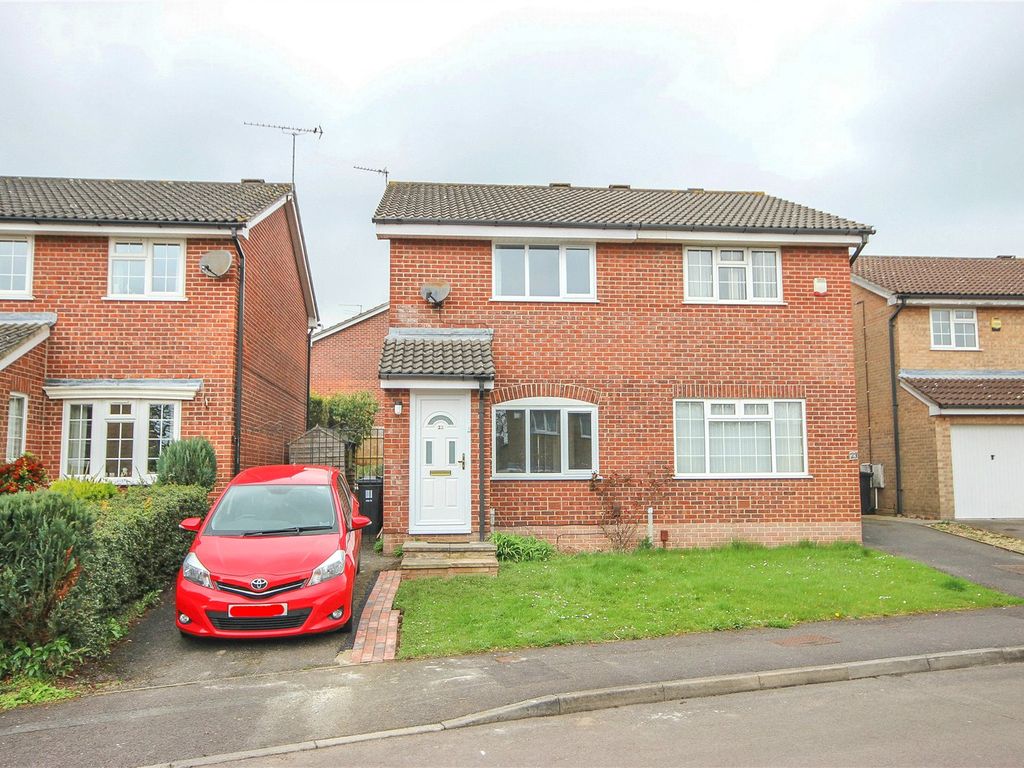 2 bed semidetached house to rent in Berkeley Mead, Bradley Stoke