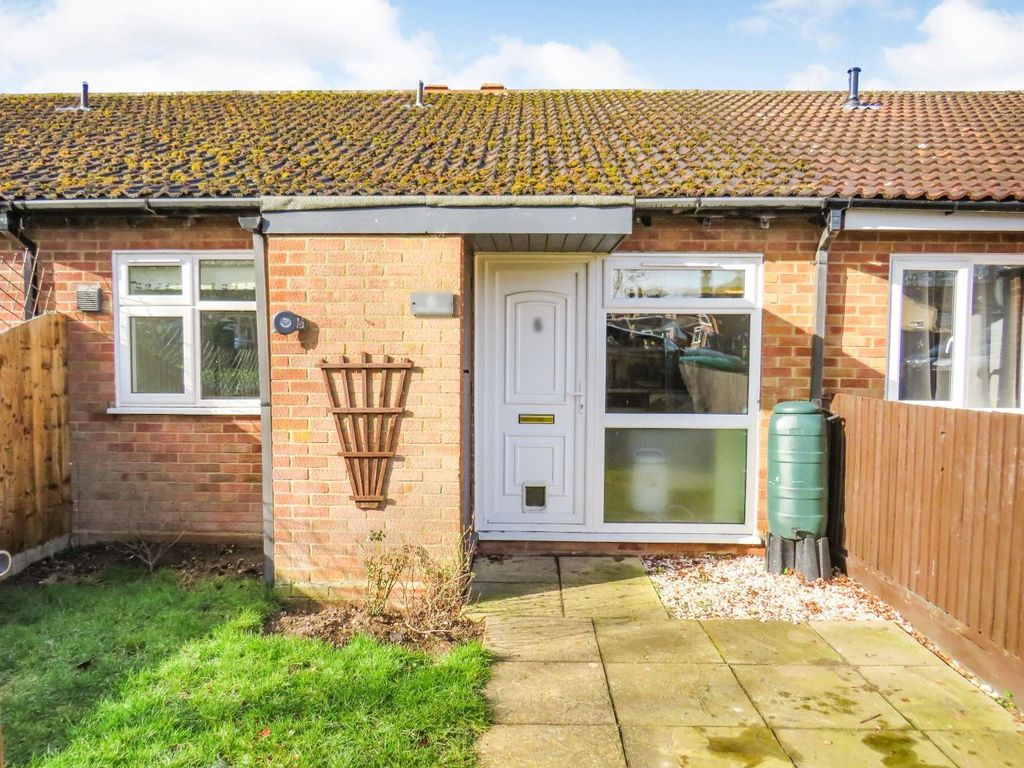 1 bed bungalow for sale in Gorse Close, Lakenheath, Brandon IP27 Zoopla