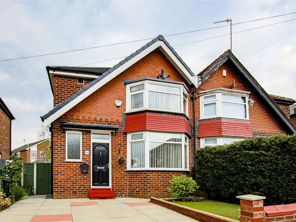 3 bed semidetached house for sale in Welwyn Drive, Salford M6 Zoopla
