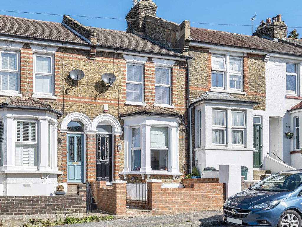2 bed terraced house for sale in Prospect Avenue, Strood, Rochester ME2