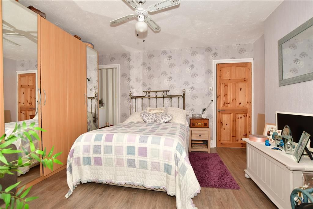 3 bed terraced house for sale in High Street, Halling, Kent ME2 Zoopla