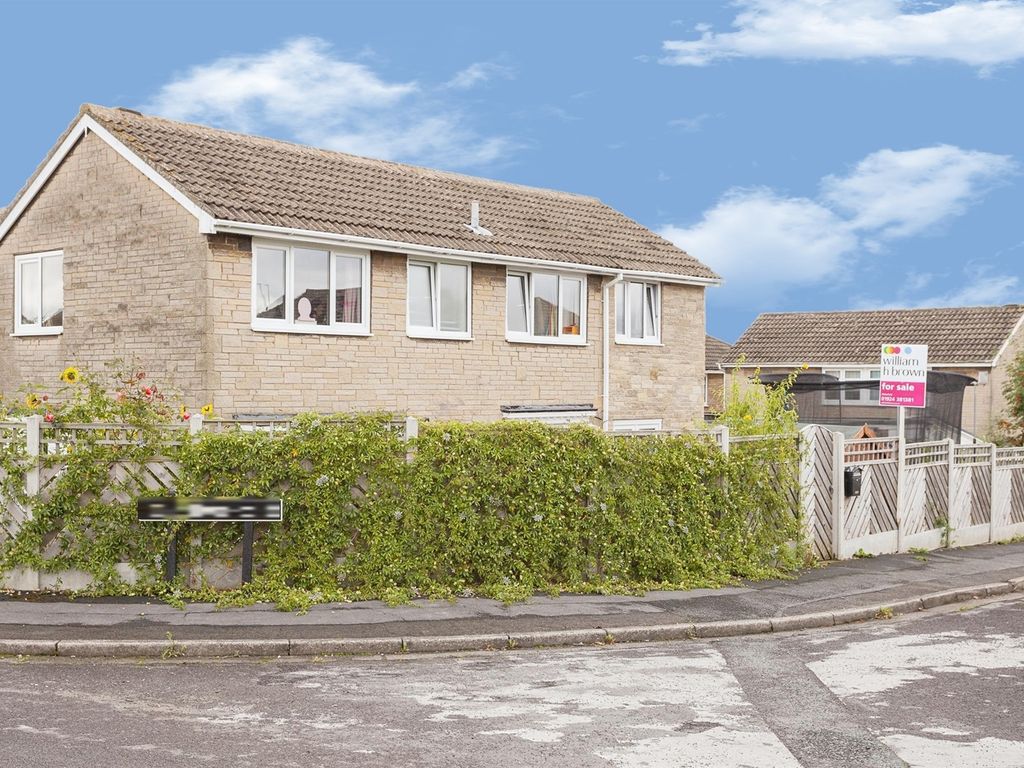 4 bed detached house for sale in Morrell Crescent, Wrenthorpe