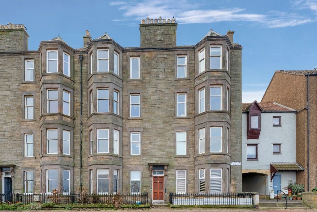 3 bed flat to rent in Promenade Terrace, Portobello, Edinburgh EH15
