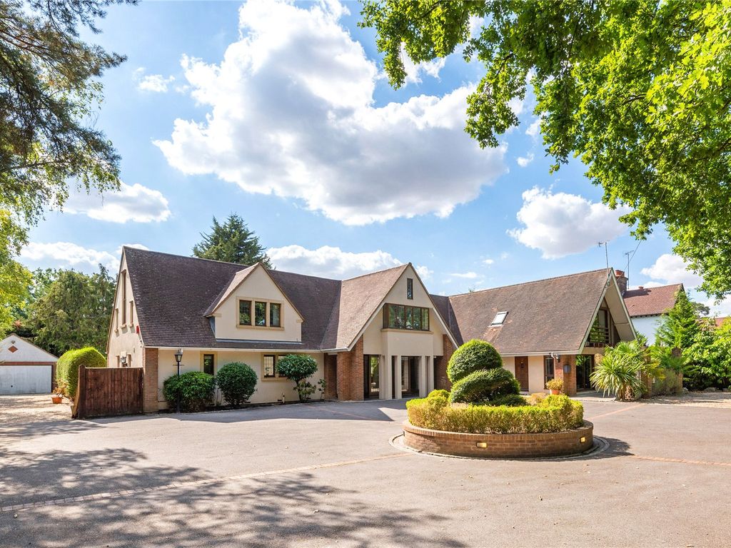 5 bed detached house for sale in Winkfield Road, Ascot, Berkshire SL5