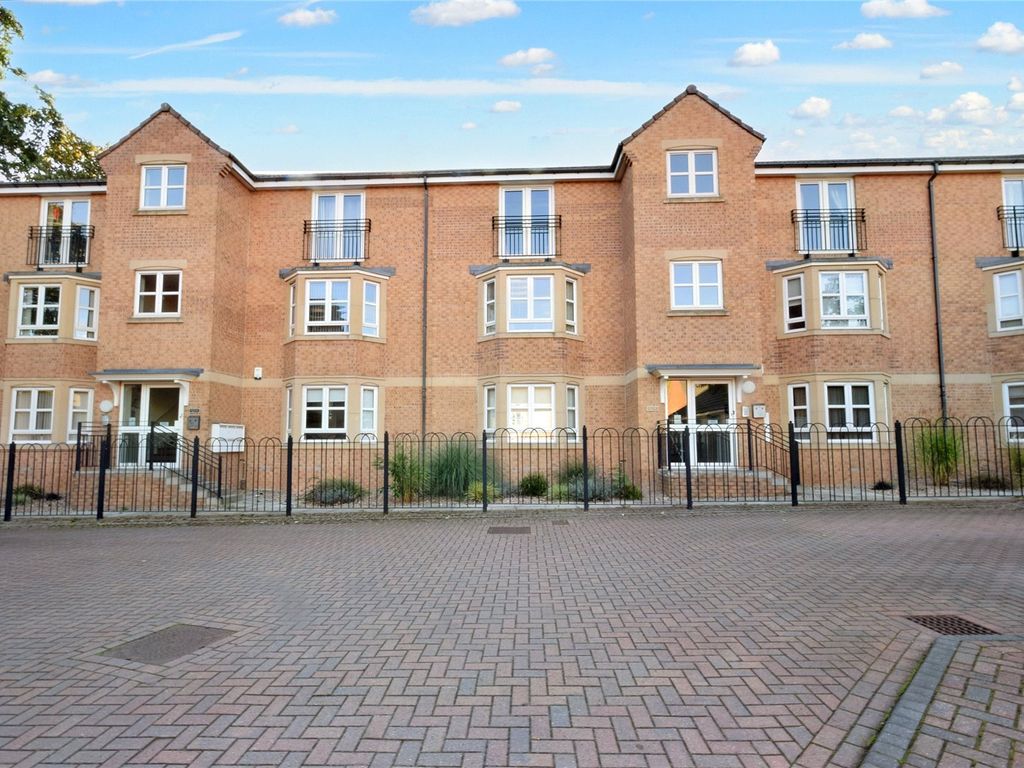 2 bed flat for sale in Royal Troon Mews, Wakefield, West Yorkshire WF1