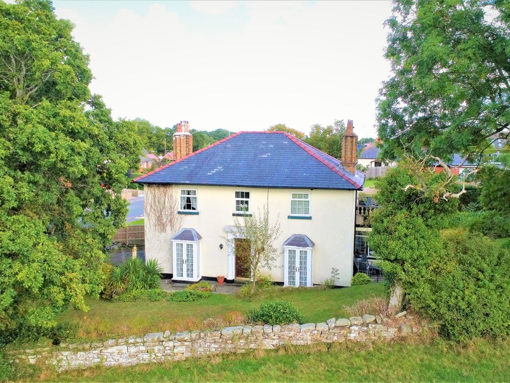 4 bed detached house for sale in Main Road, Mold CH7 Zoopla