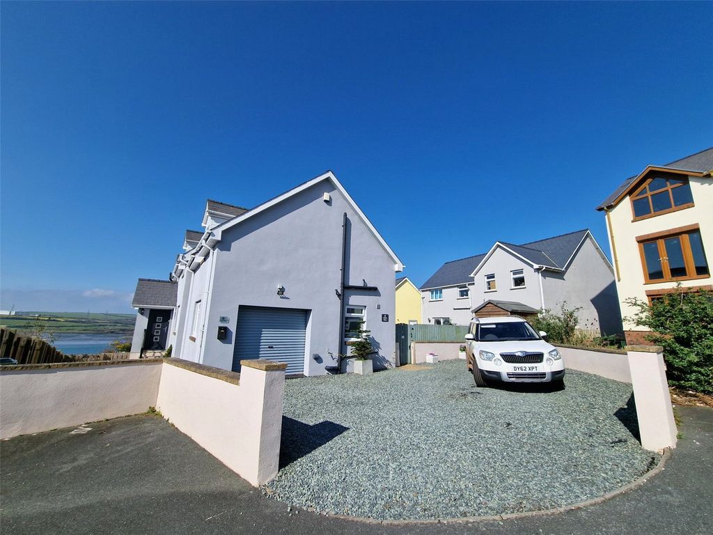 5 bed detached house for sale in Haven Drive, Pennar, Pembroke Dock