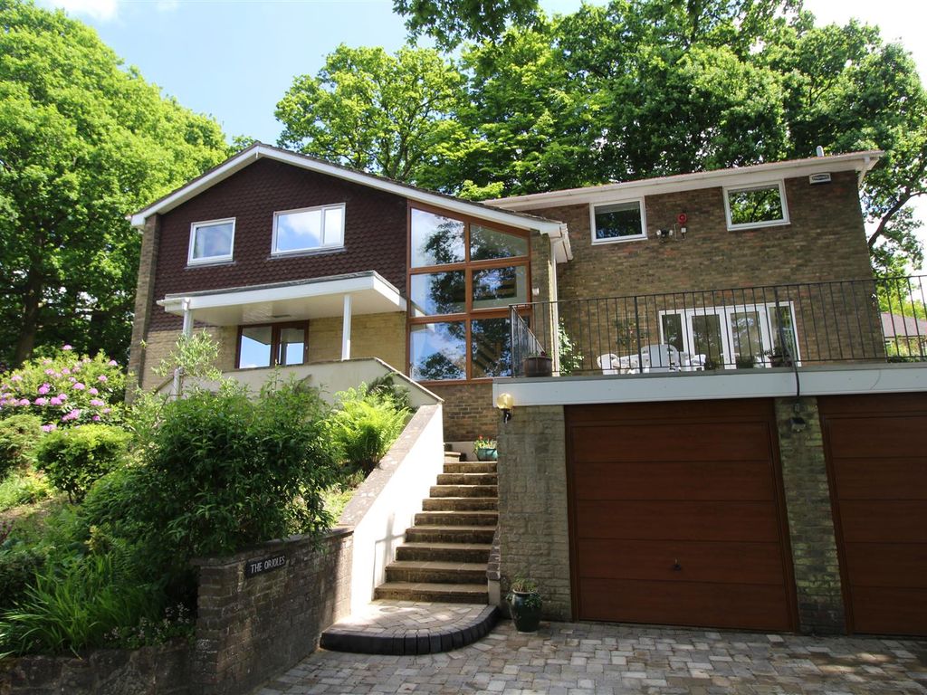 5 bed detached house to rent in Little Julians Hill, Sevenoaks, Kent