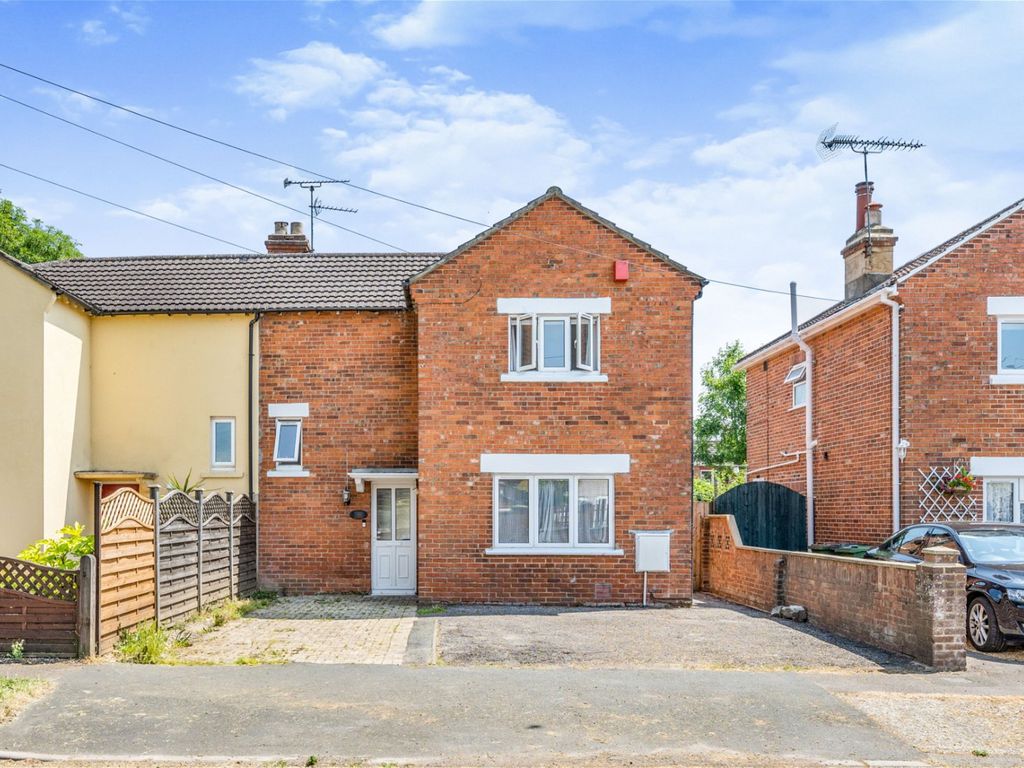 3 bed semidetached house for sale in Ruskin Road, Boyatt Wood
